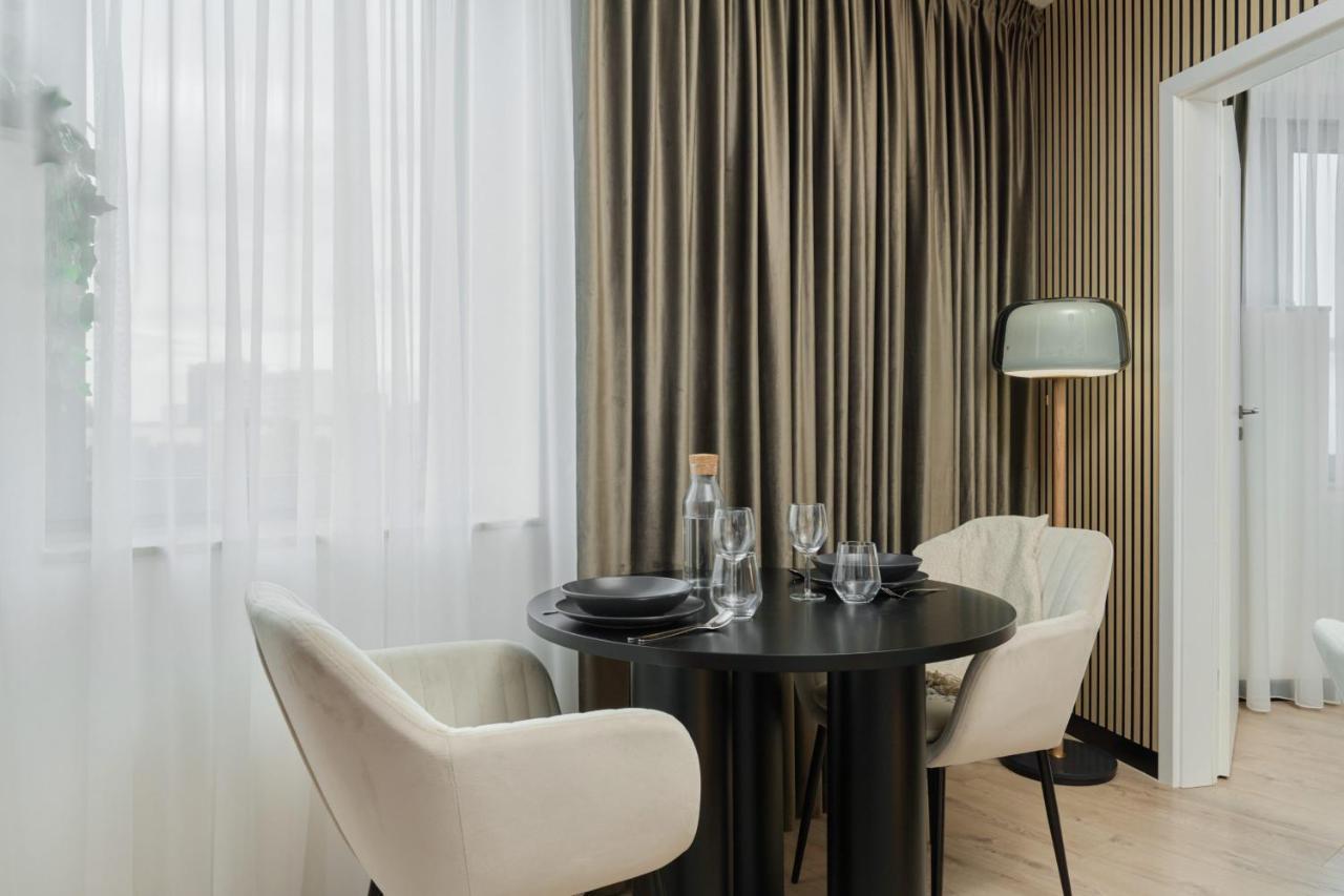 Wroclavia Apartments Dyrekcyjna By Noclegi Renters Wrocław Buitenkant foto
