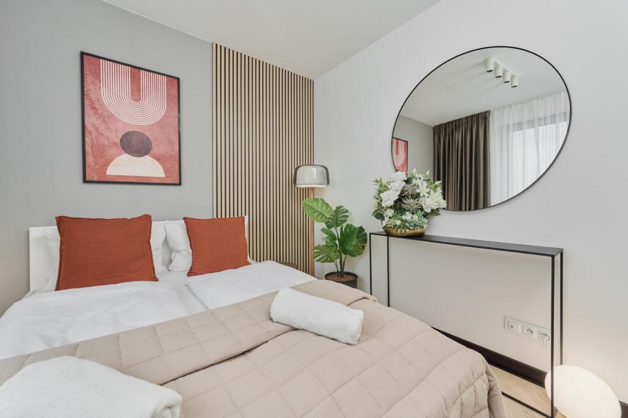 Wroclavia Apartments Dyrekcyjna By Noclegi Renters Wrocław Buitenkant foto