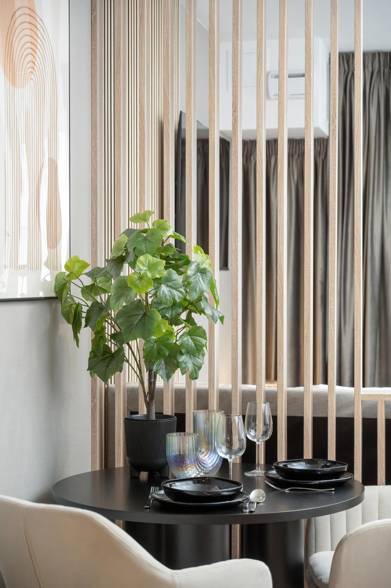 Wroclavia Apartments Dyrekcyjna By Noclegi Renters Wrocław Buitenkant foto